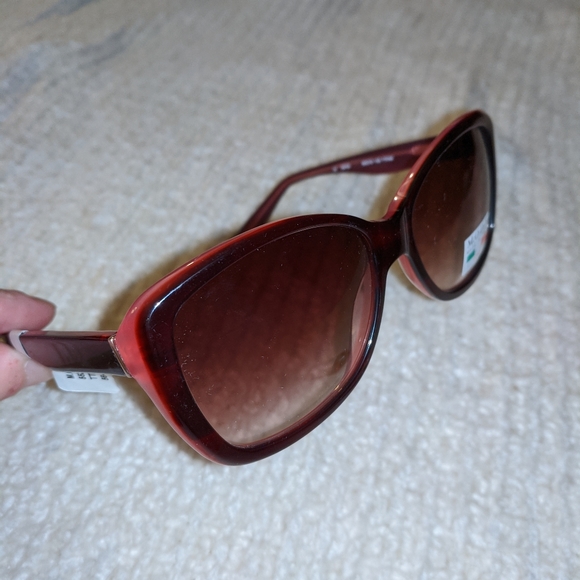 NWT! MODA Sunglasses (Made In Italy) main image 4